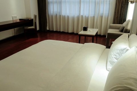 天下凤凰大酒店