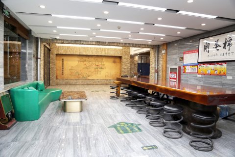 易县木棉花开精选酒店(盛源广场店)