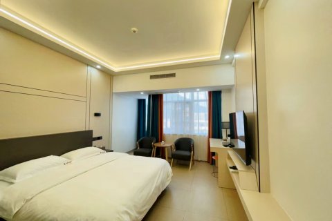 西盟龙潭大酒店