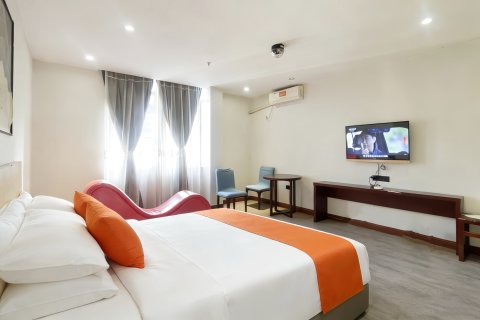 名人酒店(玉林汽车总站中医院店)