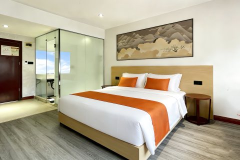 名人酒店(玉林汽车总站中医院店)