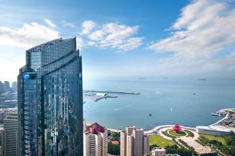 青岛五四广场海景美仑国际酒店