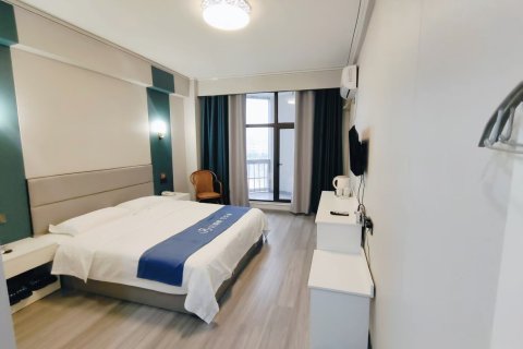 如家华驿酒店(阜阳火车站店)