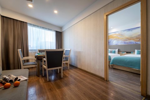 五月阳光丨WUYUE·YANGGUANG·HOTEL(保卫里文化创意街区店)