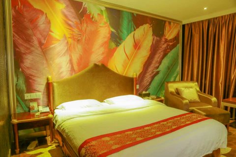 遂川皇冠铂金酒店