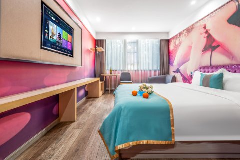 五月阳光丨WUYUE·YANGGUANG·HOTEL(保卫里文化创意街区店)