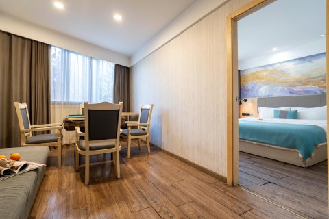 五月阳光丨WUYUE·YANGGUANG·HOTEL(保卫里文化创意街区店)