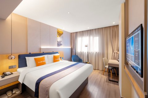 如家商旅酒店(大连火车站友好广场地铁站店)