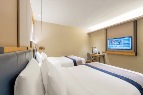 如家商旅酒店(大连火车站友好广场地铁站店)