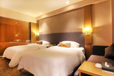 南江世纪朝阳大饭店(光雾山广场店)