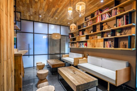 微八逸居酒店(广州火车站店)