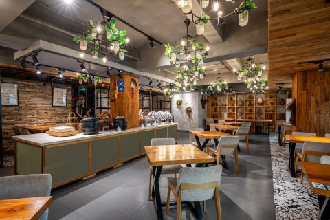 微八逸居酒店(广州火车站店)