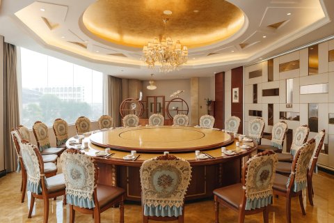 寻甸金世纪大酒店(寻甸民族团结广场店)