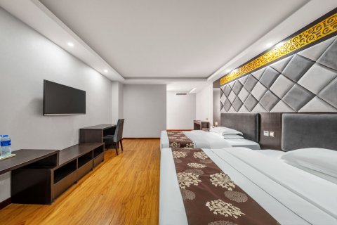 凯宾酒店(新乡火车站店)