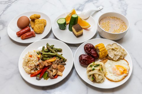 季枫国际酒店(维多利摩尔城店)