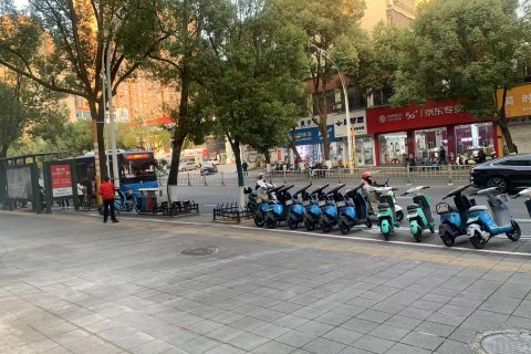 如家酒店·neo(抚州万象新城天幕广场店)