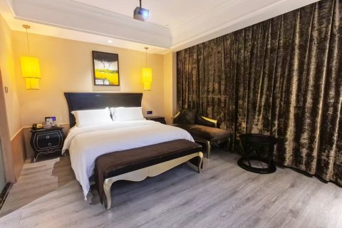 中州国际饭店(郑州国贸360紫荆山地铁站店)