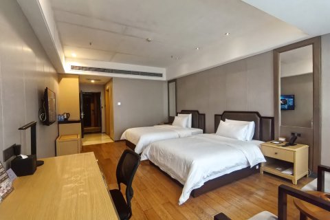 优逸酒店(柳州窑埠古镇万象城店)