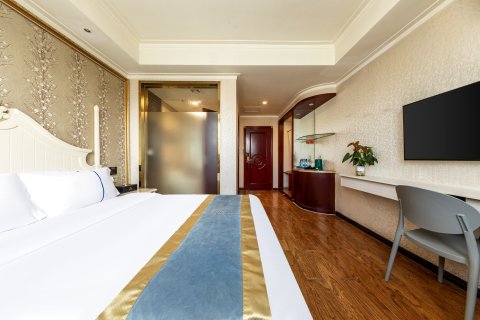 星悦·怡家影院假日酒店(崇州市罨画池店)