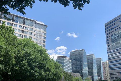 乐家服务式酒店(北京动物园西直门地铁站店)