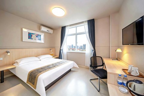 铜陵逸扬银湖酒店(天井湖公园店)