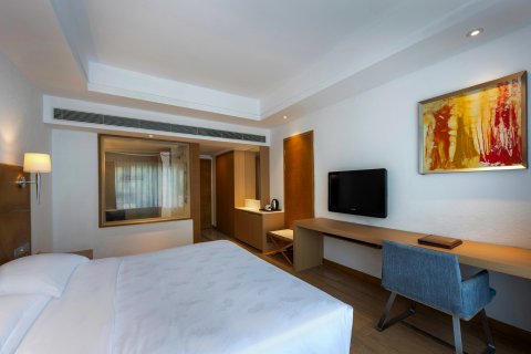 三亚亚龙湾海景国际度假酒店