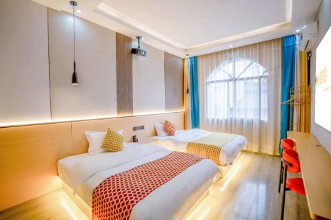 安宁蜜巢智能酒店