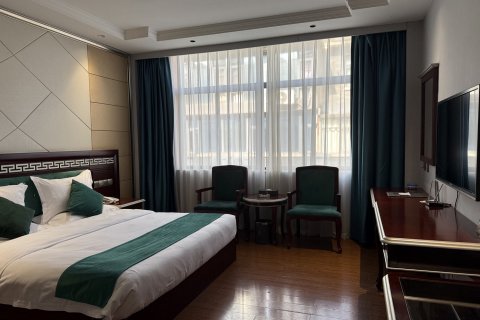 弥勒湖景·柏漫酒店