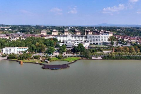 钟祥莫愁湖国际大酒店