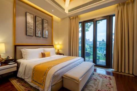 昆明古滇半山温泉酒店