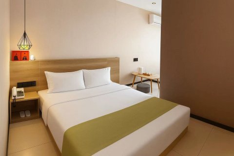 美旭S酒店(靖江汽车总站店)