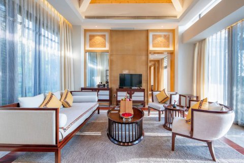 昆明古滇半山温泉酒店