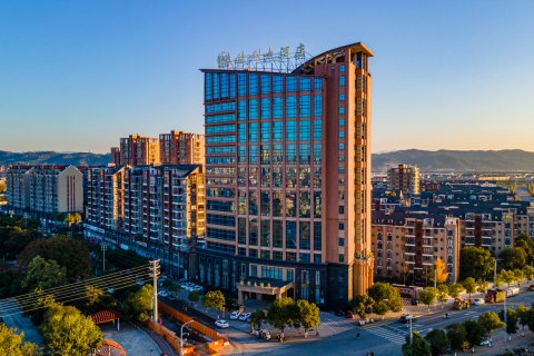 瑞金欧利大酒店