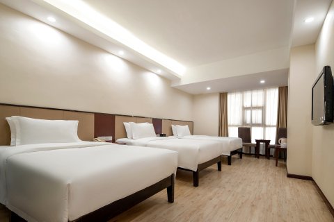 逸景大酒店(湖南工业大学神农万达店)