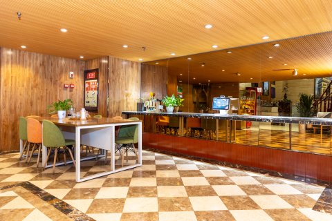 怡家城市酒店(绵阳铁牛广场店)