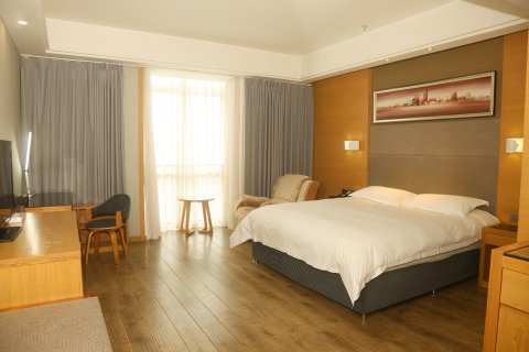 广元怡家名人酒店(广元高铁站店)