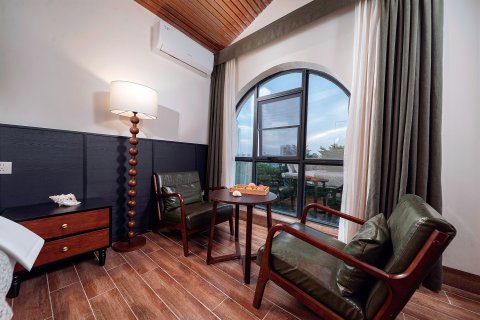 北海言海VILLA酒店(银滩客运港店)