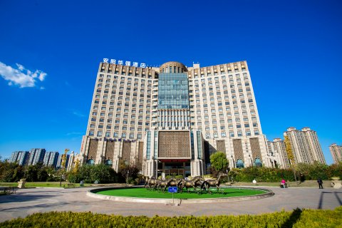 安阳华强诺华廷酒店(文体中心体育场店)