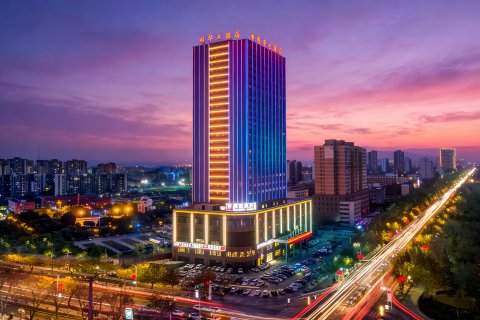 明华大酒店(阿克苏金兰广场天百时尚购物中心店)