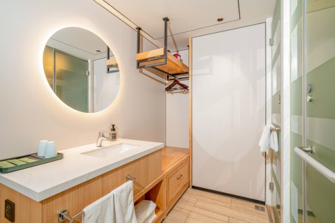 璞伦酒店(慈溪吾悦广场店)