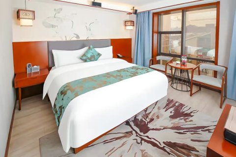 沁园酒店(西安大雁塔大唐不夜城店)