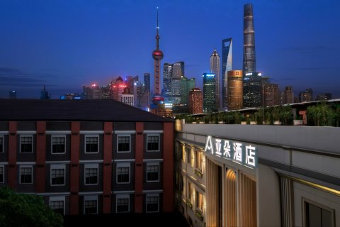上海外滩南京东路亚朵酒店
