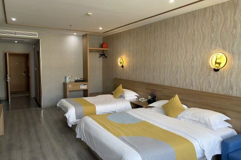 衢州颐朵轻奢酒店(衢州高铁站万达广场店)