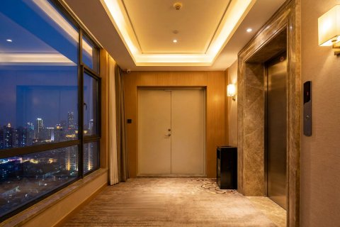 Xhotel青绵智慧酒店(进贤高铁站天虹商场店)