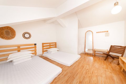 土丁青年酒店(南京夫子庙秦淮河畔店)