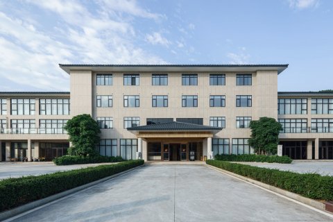 梅州五华热矿泥温泉度假村