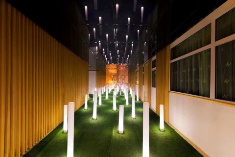 H水晶酒店(西安钟鼓楼五路口地铁站店)