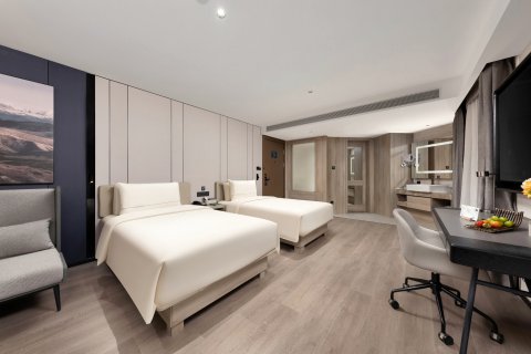 西安高新科技路地铁站亚朵酒店