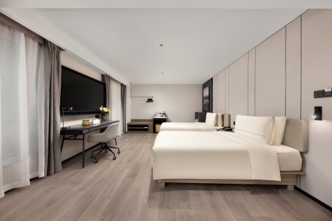 西安高新科技路地铁站亚朵酒店