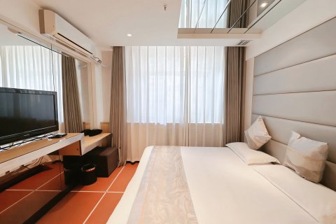 罗马时尚酒店(肇东站店)